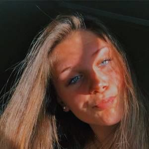 Meet your Posher, Lexy